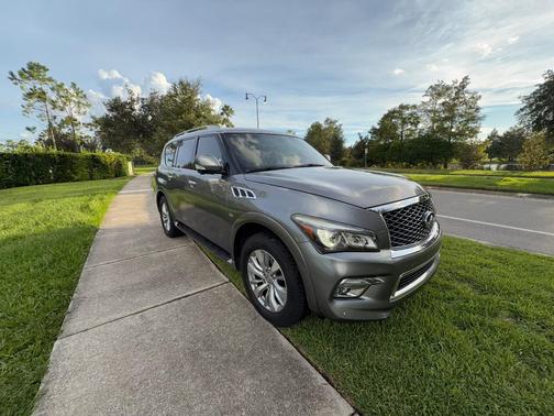 Gray 2017 INFINITI QX80 Base