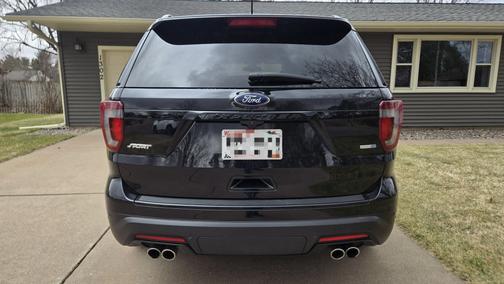 Black 2018 Ford Explorer Sport