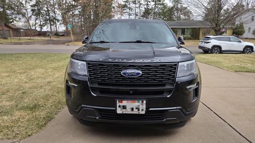 Black 2018 Ford Explorer Sport