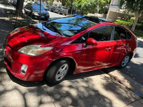 Red 2010 Toyota Prius IV