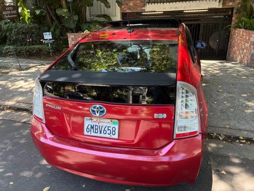 Red 2010 Toyota Prius IV