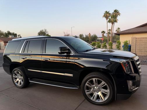Black 2020 Cadillac Escalade Premium Luxury