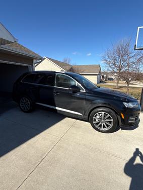 2019 Audi Q7 45 Premium Plus