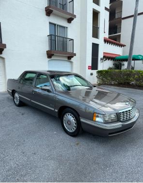 1999 Cadillac DeVille Base