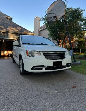 2014 Chrysler Town & Country Touring