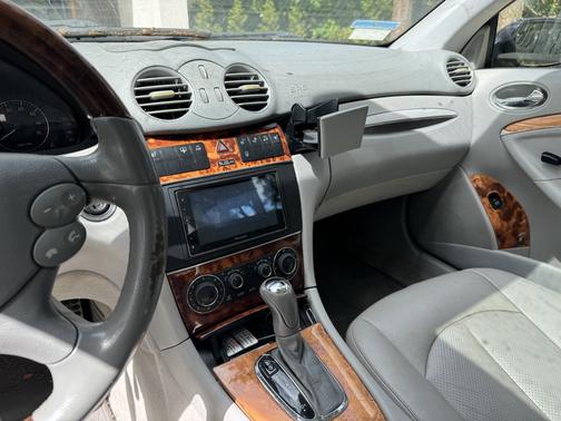 2005 Mercedes-Benz CLK-Class 320