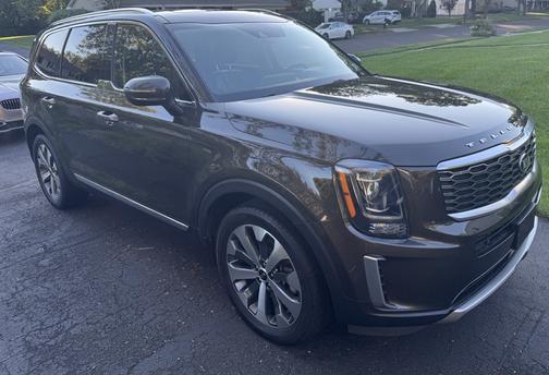Brown 2020 Kia Telluride EX