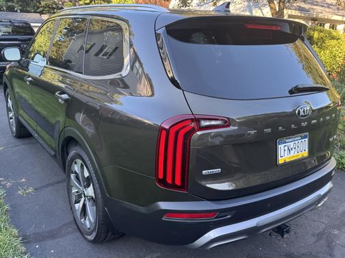 Brown 2020 Kia Telluride EX