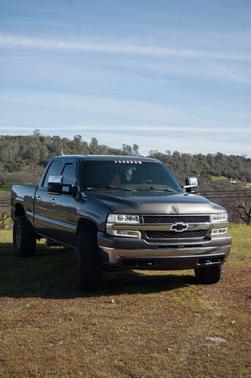 Gray 2002 Chevrolet Silverado 2500 LS H/D Crew Cab