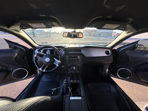 2011 Ford Mustang V6