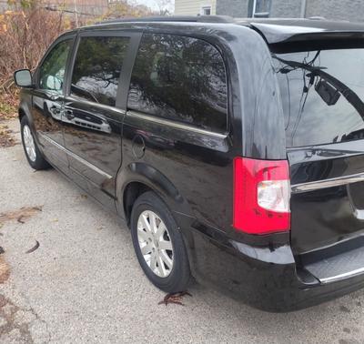 2013 Chrysler Town & Country Touring