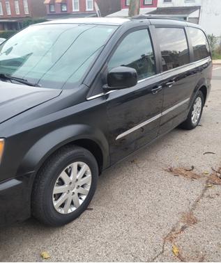 2013 Chrysler Town & Country Touring