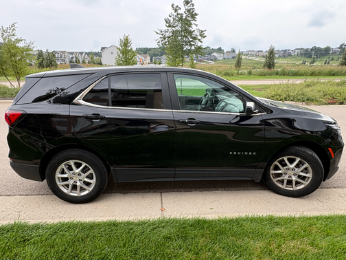 Black 2023 Chevrolet Equinox LT