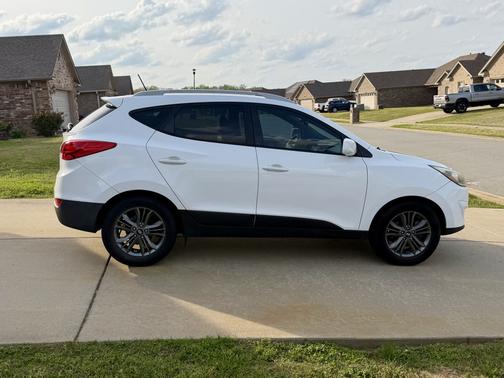 2015 Hyundai TUCSON SE
