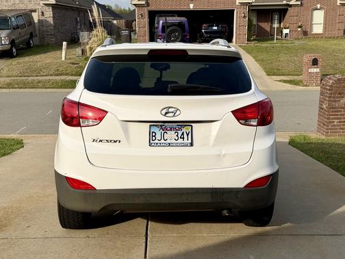 2015 Hyundai TUCSON SE