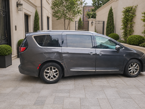 Black 2020 Chrysler Pacifica Touring L