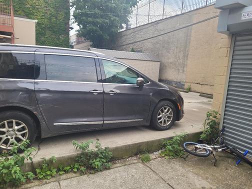 Black 2020 Chrysler Pacifica Touring L