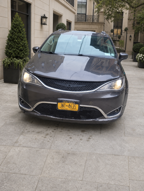 Black 2020 Chrysler Pacifica Touring L