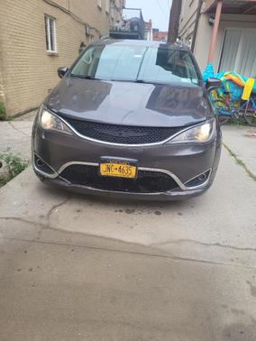 Black 2020 Chrysler Pacifica Touring L