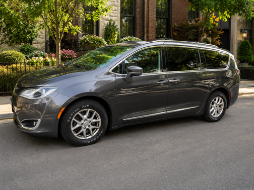 Black 2020 Chrysler Pacifica Touring L