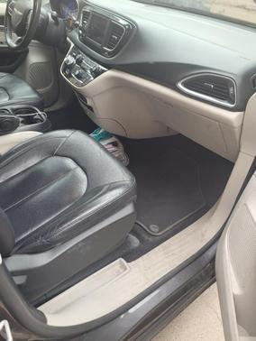 Black 2020 Chrysler Pacifica Touring L