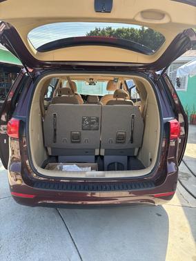 Red 2016 Kia Sedona LX