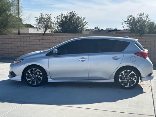 2018 Toyota Corolla iM Base