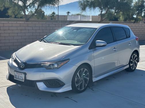 2018 Toyota Corolla iM Base