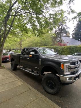 Beige 2018 Ford F-350 Lariat