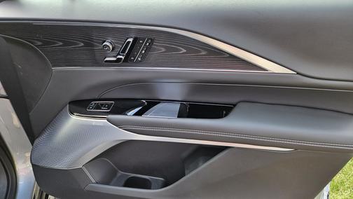 2026 Cadillac LYRIQ V