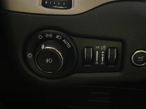 2015 Jeep Cherokee Sport