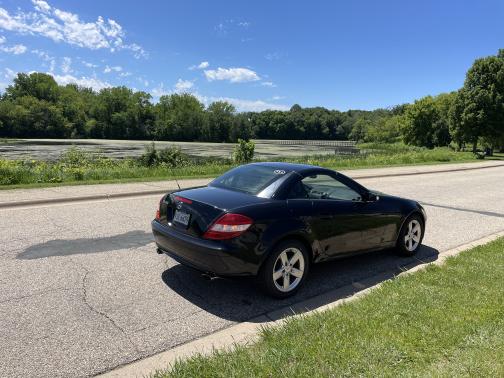 2006 Mercedes-Benz SLK-Class Base