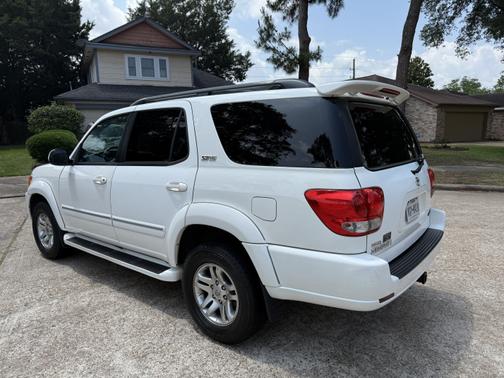 2006 Toyota Sequoia SR5