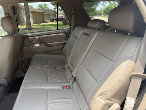 2006 Toyota Sequoia SR5