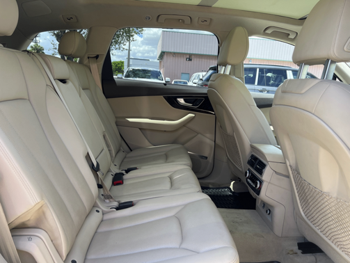 Beige 2018 Audi Q7 2.0T Premium Plus