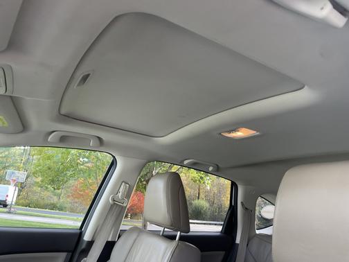 White 2013 Honda CR-V EX-L
