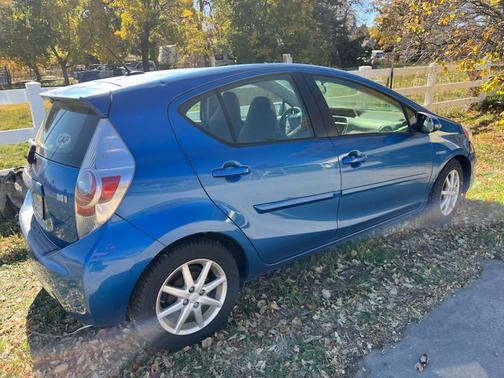2012 Toyota Prius c Four