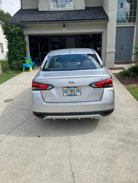 Silver 2021 Nissan Versa 1.6 SV