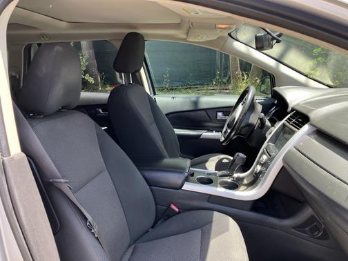 Silver 2011 Ford Edge SEL