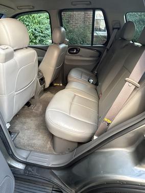 Gray 2005 Buick Rainier CXL