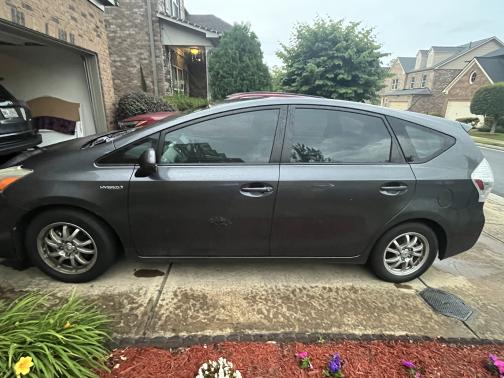 2012 Toyota Prius v Two