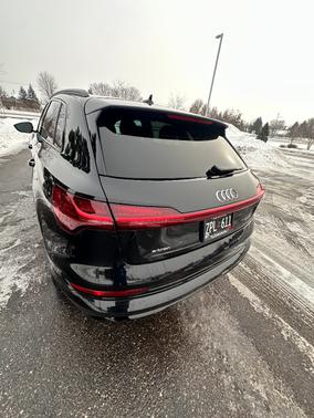 2021 Audi e-tron Premium