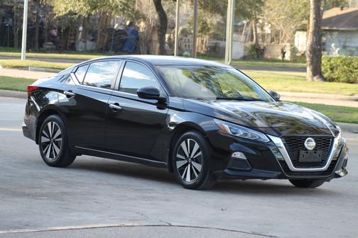 2021 Nissan Altima 2.5 SV