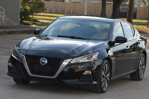 2021 Nissan Altima 2.5 SV