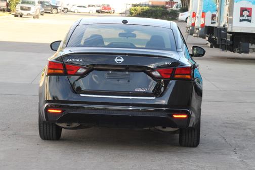 2021 Nissan Altima 2.5 SV