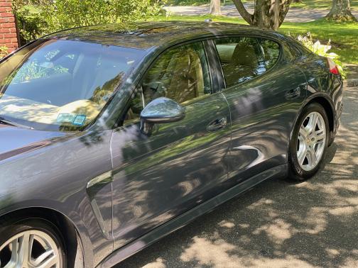 2013 Porsche Panamera 4