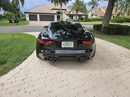 2016 Jaguar F-TYPE R