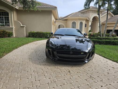 2016 Jaguar F-TYPE R