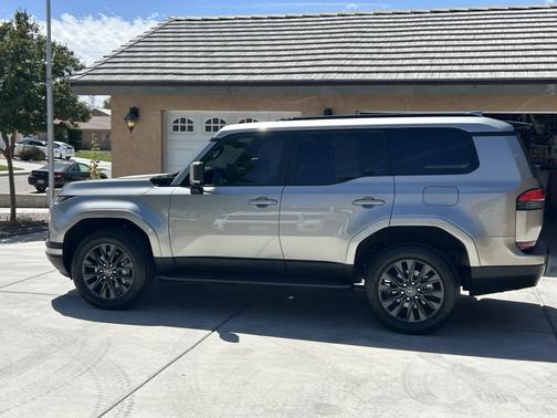 Silver 2025 Lexus GX 550 Premium