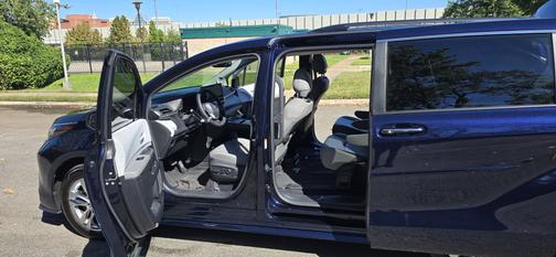 Blue 2025 Toyota Sienna XLE